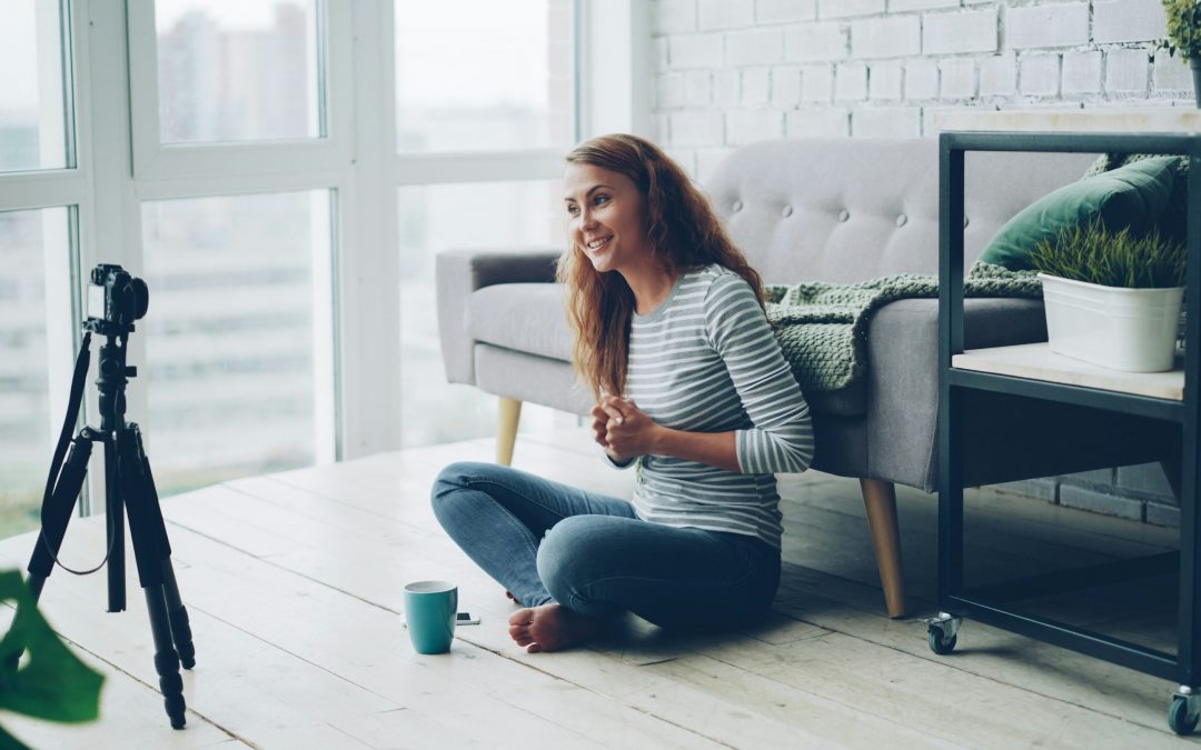 AI Livestream Xâm Chiếm Sàn TMĐT: KOC/KOL Việt Nam Có Đang Đối Mặt Nguy Cơ “Mất Chén Cơm”?